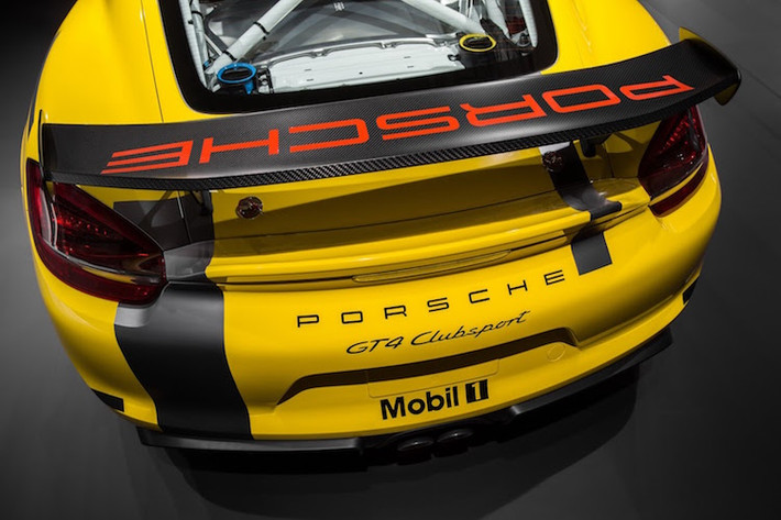Porsche sẽ bán Cayman GT4 Clubsport với giá khởi điểm từ 110.000 Euro tại châu ÂU. Người sở hữu xe sẽ có thể tham gia thi đấu tại nhiều giải đua khác nhau trên Thế giới như VLN Long Distance Championship Nürburgring, SRO GT4 series, Pirelli GT3 Cup Trophy USA,...