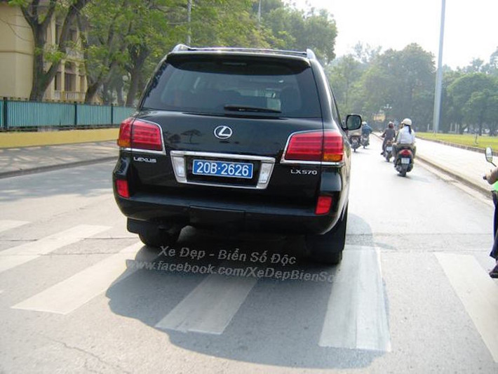 Mười bảy (17) quê lúa Thái Bình Mười tám (18) Nam Định quê mình đẹp xinh Ai lên xứ cọ nhìn tinh Phú Thọ mười chín (19) xin mình nhớ mong Thái Nguyên Sunfat, gang, đồng Đôi mươi (20) dễ nhớ trong lòng chúng ta