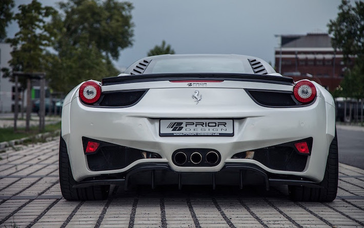Thêm tiền, bộ ECU của 458 Italia sẽ được Prior Design chạy lại, đem tới công suất lớn hơn 30 PS/40 Nm so với xe "zin". Được biết chỉ tính riêng gói widebody PD458 được trang bị cho xe đã có giá lên tới 24.900 Euro (tương đương 614 triệu đồng).