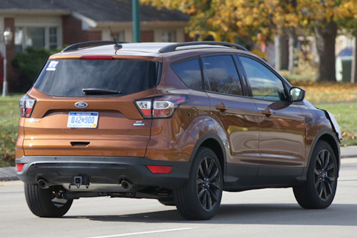 Theo nhiều dự đoán, Escape phiên bản mới sẽ được Ford công bố chính thức sớm nhất là tại triển lãm Los Angeles sắp diễn ra, hoặc Detroit vào đầu năm sau.