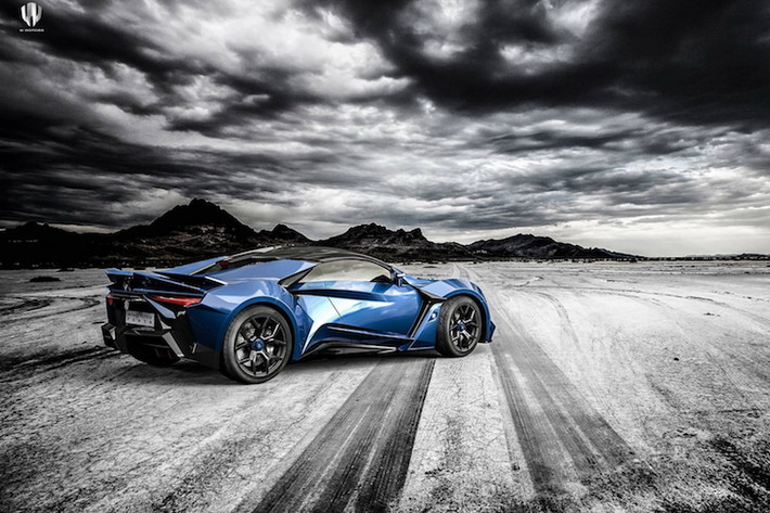 Fenyr Supersport có chassis từ nhôm nhẹ, thân xe từ sợi carbon và sẽ chỉ có số lượng sản xuất 25 chiếc/năm.