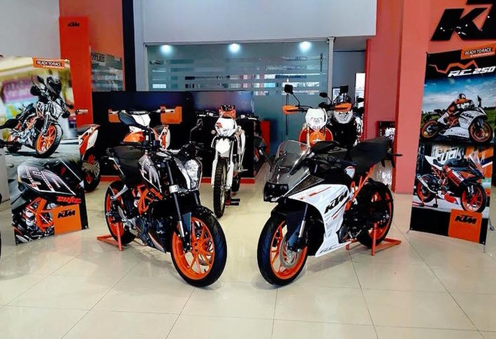 Ngoài ra, hiện cũng chưa rõ KTM sẽ bán song song cặp đôi 250 mới với các phiên bản 200 và 390, hay hãng dự định thay thế bản 200 bằng 250.