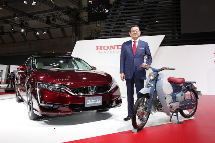 Vào đầu năm 2016, Honda sẽ bắt đầu bán Clarity tại Nhật Bản và một số thị trường tại châu Âu.