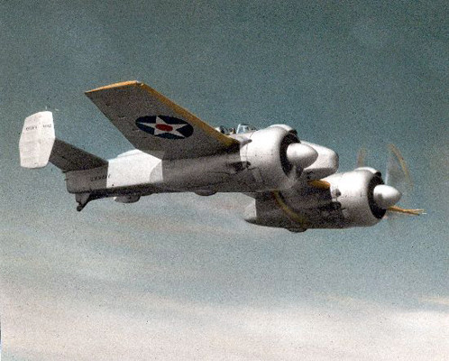 Phiên bản thử nghiệm đầu tiên và duy nhất của phi cơ XF5F Skyrocket được Grumman hoàn thành vào ngày 30/6/1938. Phi cơ này có cấu tạo cực kỳ dị với phần cánh quạt được đặt ở vị tró mũi máy bay. Nguồn ảnh: Travel.