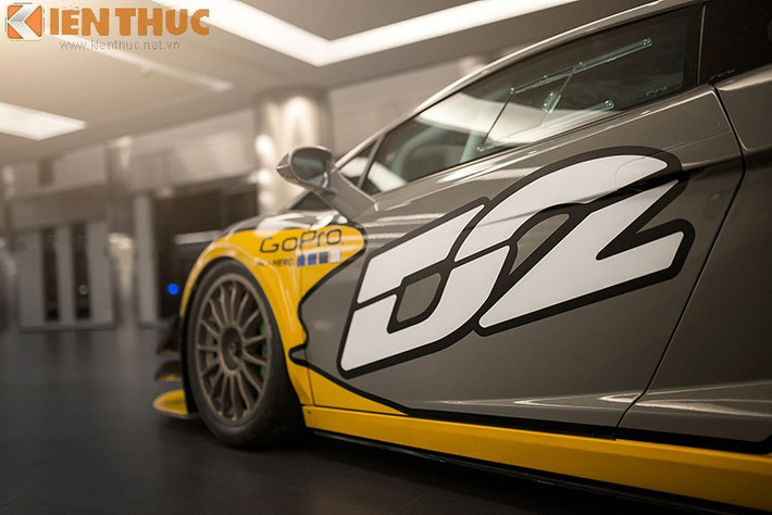 D2 Race là hãng độ giới thiệu phiên bản Lamborghini LP600 GT3 đầy hầm hố này.