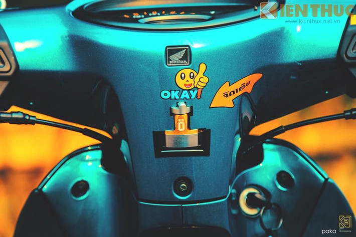 Món hàng giá trị trên xe - trợ lực trung tâm Ohlins, đây là loại trợ lực sử dụng trên các dòng motor PKL.