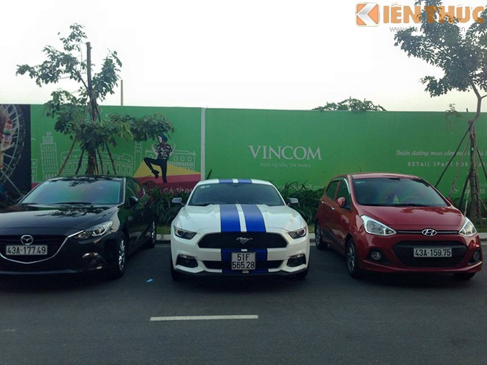 Ford Mustang 2015 là dòng xe cơ bắp rất được yêu thích tại Việt Nam, làm nở rộ phong trào chơi xe cơ bắp Mỹ.