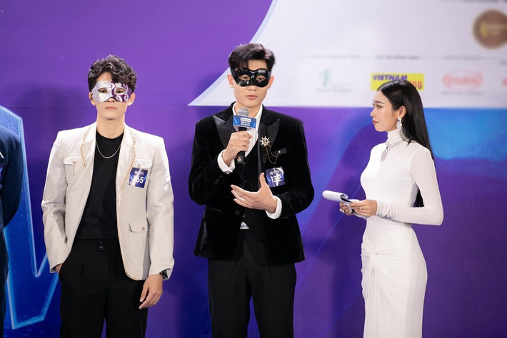 Hiện tại, Hữu Khanh tập trung toàn bộ thời gian cho việc học tập và tham gia Mr World Vietnam 2024.