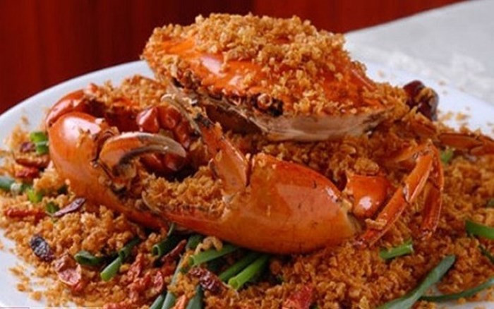 Cua Mặt trăng nướng cũng là đồ ăn được yêu thích. Ảnh: Báo Bình Thuận.