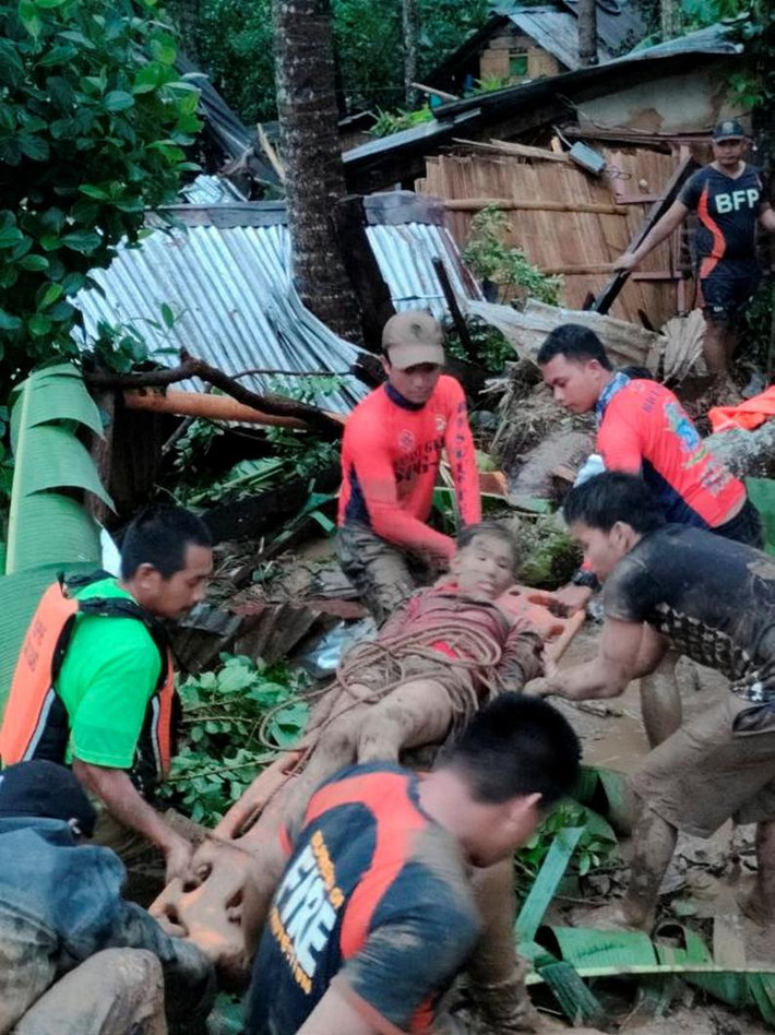 Cơ quan Ứng phó Thảm họa Quốc gia Philippines cũng thông báo 3 người thiệt mạng ở khu vực phía nam Davao và vẫn tiếp tục xác minh thương vong.