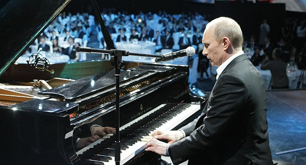 Tổng thống Putin từng hơn một lần khẳng định tình yêu với âm nhạc cổ điển.
