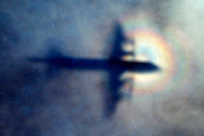 Cho tới nay, tung tích của máy bay mang số hiệu MH370 của Malaysia Airlines (2014) cũng như số phận 239 hành khách vẫn là một ẩn số.