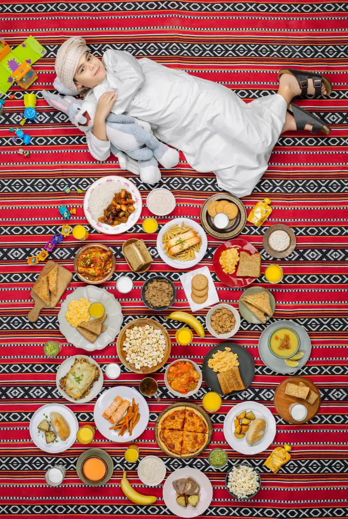 Mẹ của Yusuf, 9 tuổi đến từ Các Tiểu vương quốc Ả Rập Thống nhất là một thợ làm bánh và cậu bé đặc biệt tận hưởng điều này.