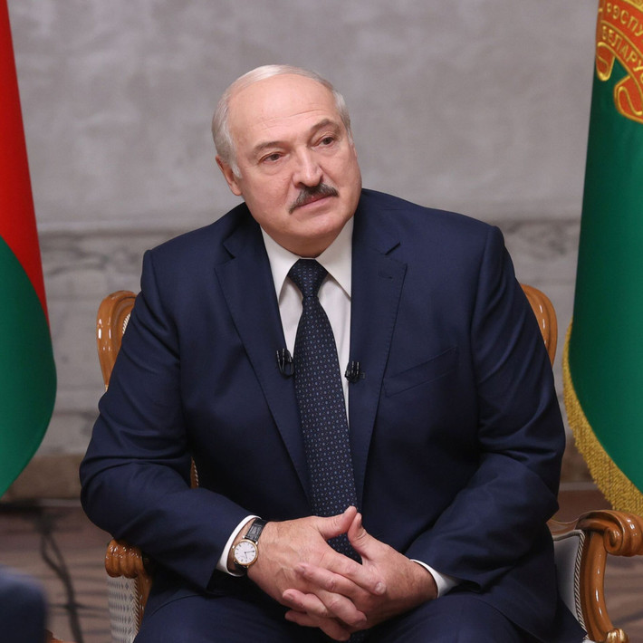 Tổng thống Alexander Lukashenko sinh năm 1954, tại Kopys, Vitebsk oblast, Belorussia, Liên bang Xô viết, nay thuộc Belarus.