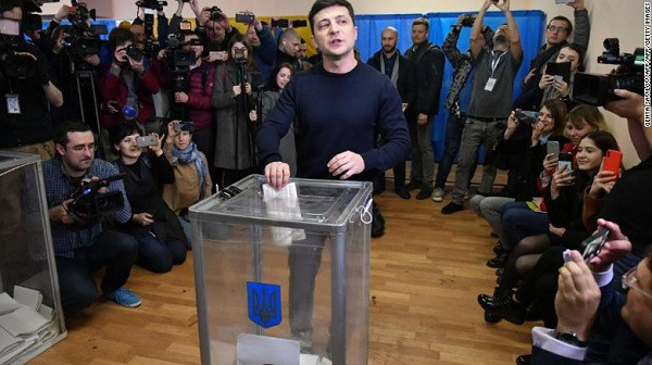 Trong chiến dịch trang cử Tổng thống, ông Zelensky được đánh giá là ứng cử viên khó giành được chiến thắng nhất....