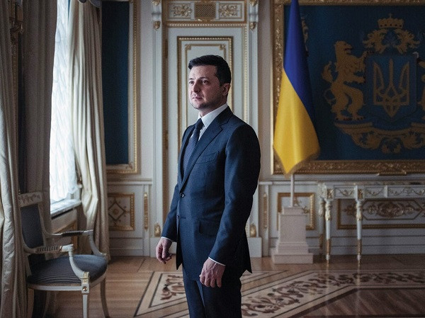 Nhà lãnh đạo Ukraine có bằng luật tại Học viện Kinh tế Kryvyi Rih.