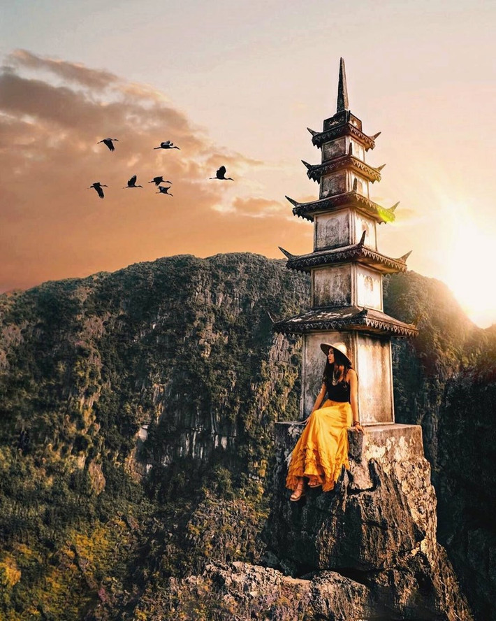 Khung cảnh thực sự mê hoặc trong ráng chiều. (Ảnh: CTV/Vietnam+)