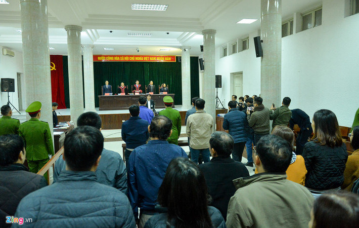 Sáng 21/1, TAND Hà Nội mở phiên tòa xét xử 4 cựu lãnh đạo Công ty Lọc hoá dầu Bình Sơn. Phiên tòa dự kiến kéo dài trong 2 ngày.