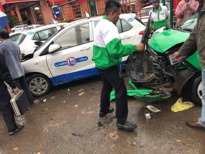 4. Sử dụng ma túy rồi lái xe gây tai nạn liên hoàn. Ngày 24/9/2018, Trần Công Toàn (31 tuổi; ngụ xã Tân Hội, huyện Đức Trọng) điều khiển xe ôtô con mang BKS 49A - 084.42 lưu thông trên QL20, hướng huyện Đức Trọng đi TP Đà Lạt với tốc độ cao đã đâm vào đuôi xe tải mang BKS 49C - 104.38 chạy cùng chiều. Kết quả xác định vào thời điểm xe ôtô gây tai nạn liên hoàn, Trần Công Toàn có sử dụng chất ma túy và Toàn là đối tượng nghiện ma túy