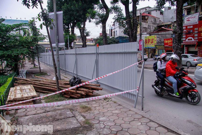Thành phố sẽ cho xén vỉa hè mở rộng mặt đường trên tuyến đường Vành đai 2 đoạn từ Cầu Giấy đến Ngã Tư Sở.