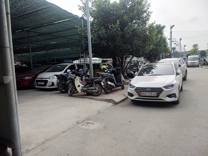 Một luật sư cho biết, mục đích sử dụng đối với các công trình này là dịch vụ thể dục thể thao. Việc dự án biến thành các ki ốt gian hàng buôn bán, kinh doanh không chỉ là sử dụng không đúng mục đích, mà người dân không có chỗ để vui chơi giải trí. "Việc sử dụng sai mục đích các công trình xây dựng sẽ ảnh hưởng đến quy hoạch đô thị, không phù hợp với nguyên tắc sử dụng đất", luật sư này nhận định.