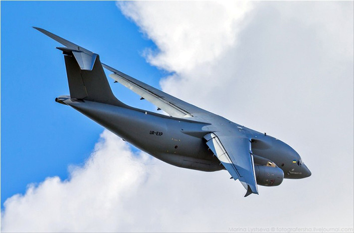 Ukraine hiện tại chỉ sở hữu một nguyên mẫu An-178 duy nhất, bên cạnh đó việc Antonov được sáp nhập vào Ukroboronprom cũng khiến quá trình sản xuất dòng máy bay này gặp nhiều khó khăn.