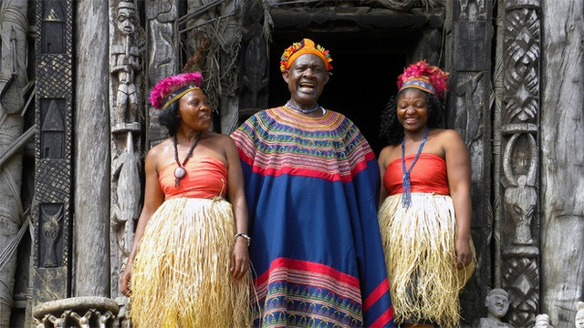 Hiện nay, vị vua Bafut cai trị vùng này là vua Abumbi II lên ngôi từ năm 16 tuổi. Ông nổi tiếng toàn thế giới là vị vua có 100 bà vợ. Trong 47 năm cai trị ông đã thừa hưởng 47 thê thiếp của cha và cưới thêm 53 cung tần mới là tổng cộng có 100 người vợ.