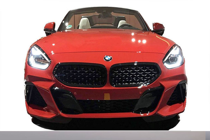 BMW Z4 2019 từng được giới thiệu sẽ được trang bị động cơ tăng áp kép 3.0 lít 6 xi-lanh sản sinh công suất 380 mã lực và là biến thể cao cấp nhất, mạnh mẽ nhất của dòng Z4 mới.