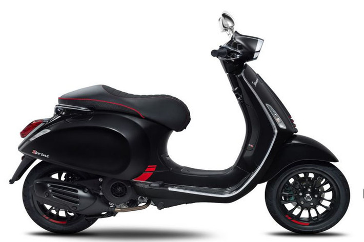 Hãng xe máy Piaggio của Ý vừa cho ra mắt 3 phiên bản giới hạn tại thị trường Malaysia. Phiên bản Vespa đặc biệt 2019 sản xuất giới hạn có mức giá cao nhất là chính là chiêc Sei Giorni có giá hơn 370,7 triệu đồng.