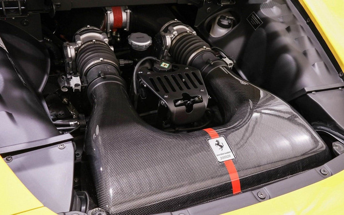 Bên cạnh danh hiệu siêu xe hàng hiếm, Ferrari Sergio còn từng là một trong số siêu xe tăng tốc nhanh nhất thế giới. Siêu xe chỉ mất 3 giây tăng tốc từ 0 đến 100 km/h, con số ấn tượng ngay tại thời điểm hiện tại.