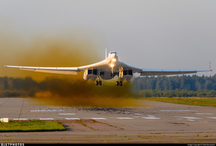 Nhờ 4 động cơ này, Tu-160 cũng là máy bay ném bom chiến lược bay nhanh nhất thế giới với tốc độ Mach 2,05 tương đương 2.220km/h. Nguồn ảnh: Airliners.net