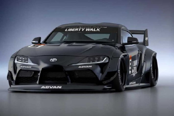 Một trong số những chiếc Toyota Supra 2020 mới độ ấn tượng có thể kể đến như gói nâng cấp đến từ thương hiệu Pandem, Ekanno Racing, AC Schnitzer hay mới đây nhất chính là phiên bản độ được thương hiệu Liberty Walk “trình làng”.