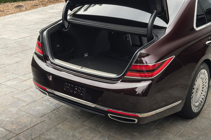 Với những chiếc xe sedan hạng sang Genesisi 2020, hãng cũng đã phát triển hệ thống Khử tiếng ồn chủ động.