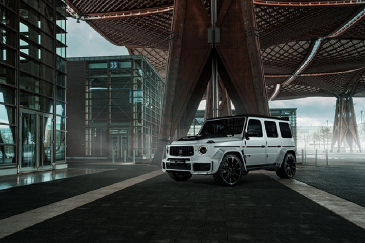 Brabus 700 Widestar dẫn động 4 bánh toàn thời gian, kết hợp với động cơ tối ưu và sử dụng nhiều sợi carbon siêu nhẹ, bản độ khiến giới mộ điệu thèm muốn.