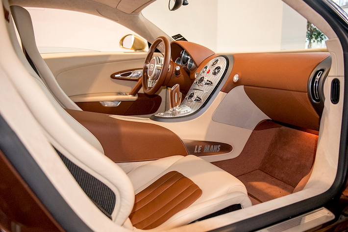Với số lượng sản xuất cực kỳ giới hạn, Bugatti Veyron đặc biệt luôn là một mẫu xe được đánh giá cao bởi giới chuyên môn cũng như những người mê xe trên khắp thế giới.
