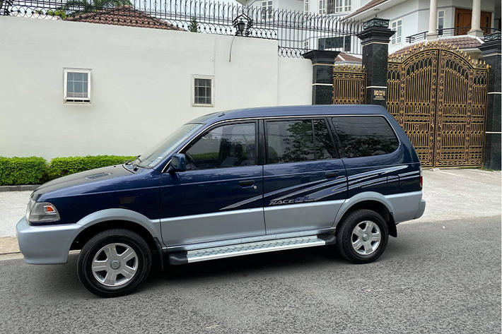 Tuy vậy, với chiếc Toyota Zace này giá trị của nó còn cao hơn nhiều so với thị trường. Chiếc xe này được liệt vào hàng những xe có giá trị sưu tầm, nên mức giá bán của nó có thể cao hơn thông thường 1 – 2 trăm triệu đồng.