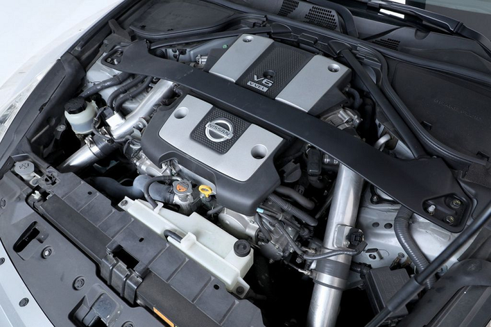 Tùy thuộc vào suy nghĩ của mỗi người, chiếc Nissan 370Z này có thể không đáng giá tới 100 nghìn USD hoặc đây có thể là một món hời để sở hữu một chiếc xe không chỉ từng xuất hiện trên phim Fast and Furious mà còn được cầm lái bởi ngôi sao điện ảnh hạng A.