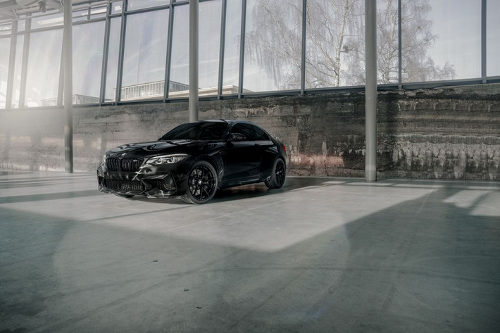“Tôi đã rất mong chờ để xem cách anh ấy biến hóa chiếc xe thể thao BMW M2 thành 1 phiên bản mới dành cho các khách hàng”, Markus Flasch cho hay.