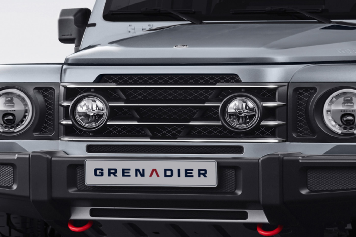Land Rover đã từng thắng kiện khi khởi tố Landwind X7 đạo nhái thiết kế của mình, tuy nhiên nếu một mẫu xe sao chép một mẫu xe khác và chỉ được phân phối nội địa, điều đó sẽ khiến các nhà sản xuất ô tô “lực bất đồng tâm”.
