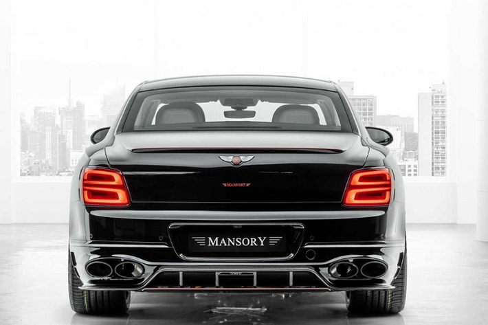 Trái với một số sản phẩm, Mansory Flying Spur 2020 đã thành công trong việc tạo nên một sản phẩm không sang trọng tới mức “lố bịch", đồng thời cũng không tẻ nhạt, tất cả mọi thứ đã dừng ở mức vừa vặn cho một chiếc xe hạng sang.