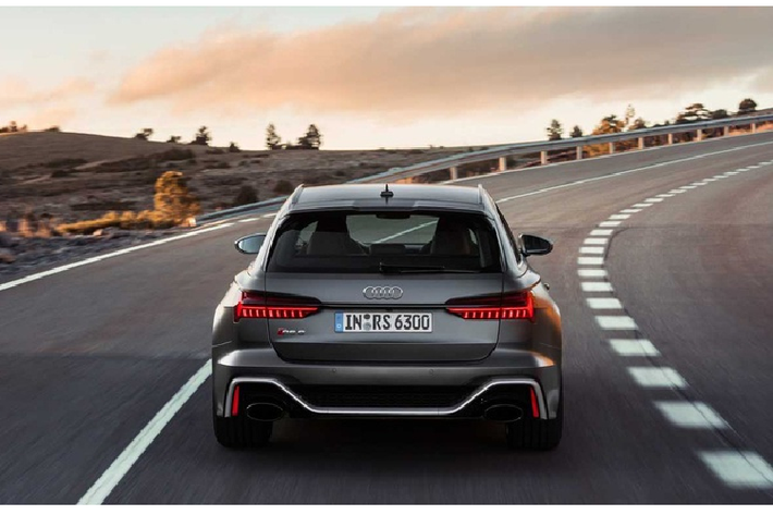 Bản nâng cấp Audi RS6 Avant thế hệ mới vừa ra mắt nhanh như siêu xe nhờ động cơ tăng áp kép V8 4.0L kết hợp với khối động cơ lai nhẹ cho công suất 591 mã lực.