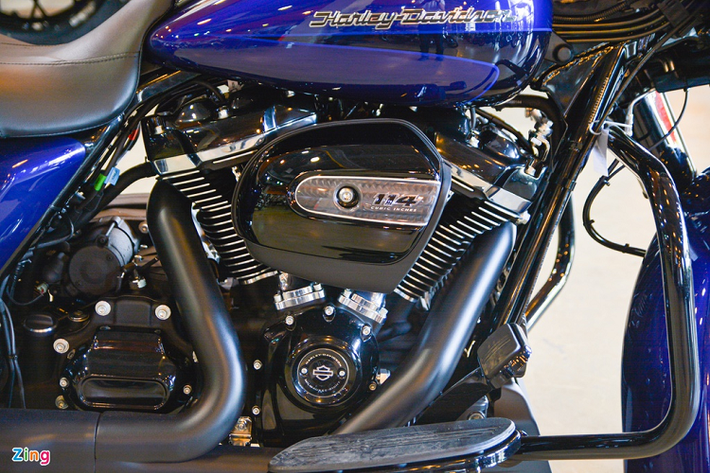 Road King Special được trang bị động cơ Milkwaukee-Eight 114 với đường kính piston 102 mm, dung tích 1.868 cc. Động cơ này tạo ra mô-men xoắn cực đại 163 Nm tại 3.000 vòng/phút. So với Road King sử dụng động cơ Milkwaukee-Eight 107, Road King Special mạnh hơn 13 Nm.