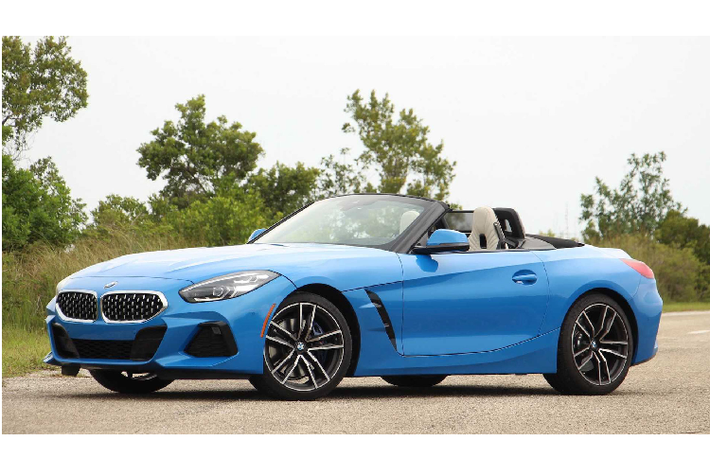 Tại thị trường Việt Nam, dòng xe BMW Z4 thế hệ mới sẽ được THACO phân phối duy nhất phiên bản Z4 sDrive 30i M Sport có giá bán dự kiến 3,319 tỷ đồng, thời gian giao xe vào tháng 12/2020. BMW Z4 xDrive 3.0i M Sport nhập chính hãng sẽ tổng cộng 5 tuỳ chọn màu sơn; đi kèm 3 màu nội thất với da Vernasca cao cấp.