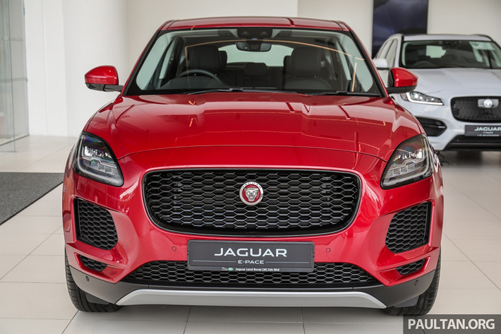 Tuy nhiên, phải đến tháng 8/2020 này, mẫu xe Jaguar E-Pace 2020 mới chính thức được bán ra tại Malaysia.