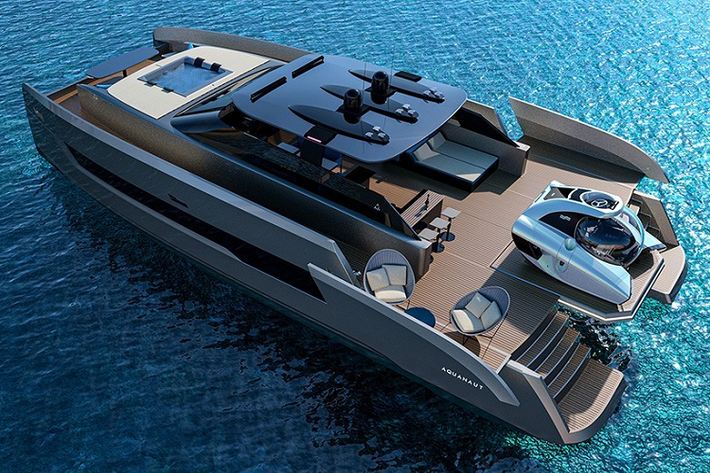 Aquanaut có thể là một mẫu concept, nhưng nó không giống với nhiều mẫu du thuyền concept khác mà chúng ta từng đề cập trước đây. Du thuyền này đang được chế tạo thực, vậy nên nó sẽ không mãi nằm trên giấy tờ. Aquanaut có sức chứa lên đến 12 hành khách và vì mang kỹ thuật cực tiên tiến nên Aquanaut có thể được vận hành mà không cần đoàn thủy thủ. Du thuyền sang trọng này có phòng bếp được trang bị tốt, hai khu vực ăn uống khác nhau (một ở sàn tàu phía sau và một ở phía trước, một lớn hơn và một có tính thân mật hơn với chỉ bốn chỗ ngồi), quầy bar chuyên nghiệp và một không gian sàn rộng rãi có thể phục vụ như một phòng khách hoặc nơi tắm nắng.