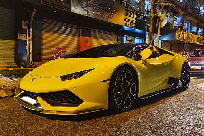 Hiện tại, chiếc siêu xe Lamborghini Huracan trong bài viết đang "định cư" tại Sài Gòn, xe được đưa về nước từ năm 2016 dưới dạng nhập khẩu tư nhân và đã từng thuộc sở hữu của một đại gia ở Đà Nẵng trước đó.