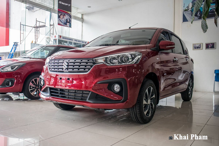 Với mức giá rẻ cùng trang bị mới, Ertiga Sport 2020 được kỳ vọng sẽ tạo ra sức ép lên đối thủ Mitsubishi Xpander tại Việt Nam, mẫu xe cũng mới bổ sung phiên bản nâng cấp. Giá xe Suzuki Ertiga Sport 2020 hiện bán ra chính hãng là 559 triệu đồng, cao hơn bản Limited chỉ 4 triệu đồng.