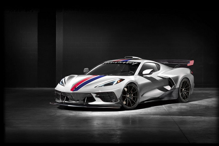 Theo như những gì chúng ta biết, xe thể thao Corvette C8 sẽ sử dụng bộ điều khiển (ECU) E99 đi cùng nền tảng điện tử Global B mới nhất đến từ GM. ECU E99 không phải là một vấn đề với Hennessey khi trước đây hãng đã tinh chỉnh thành công bọ ECU này trên Corvette (C7) ZR1. Vấn đề của C8 đến từ hệ thống bảo mật điện tử Global B mới nhất của General Motor.