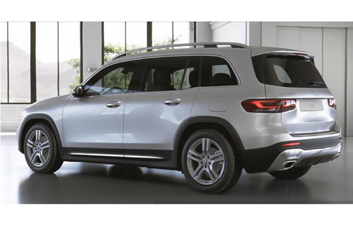 Tại Thái Lan, phiên bản Mercedes-Benz GLB 200 2020 mới được phân phối (nhập khẩu) thuộc trang bị Tiêu Chuẩn, tức là không có gói trang trí nội ngoại thất như AMG Line. Phiên bản này sử dụng động cơ 4cyl thẳng hàng dung tích 1.3L (1.322cc) tăng áp cho công suất tối đa 163 mã lực tại 5.500 vòng/phút và mô-men xoắn cực đại 250Nm có được tại dải vòng tua 1.620 – 4.000 vòng/ phút.