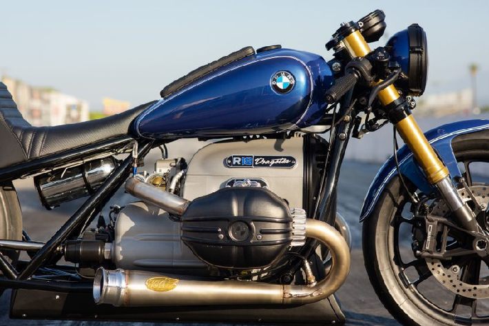 Trái tim của BMW R18 vẫn được giữ nguyên, Roland Sands chỉ nâng cấp thêm hệ thống NOS giúp chiếc xe tăng tốc nhanh hơn. Ngoài ra, hệ thống họng gió nạp nhiên liệu và ống xả cũng được thay đổi để phù hợp hơn với chiếc xe.